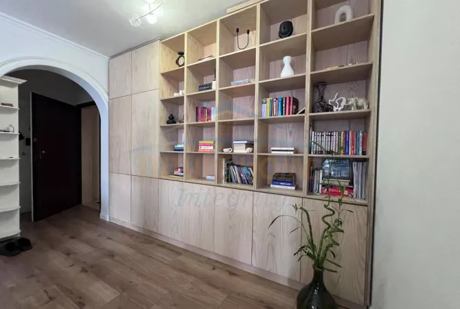 Shtepi me qera Apartament ne Tirane, 2+1, Mobilimi E mobiluar, Pagesa 800  Euro.