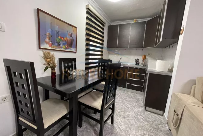 Shtepi me qera 1+1 ne Tirane - 450 Euro