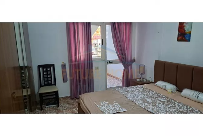 Shtepi me qera Apartament ne Tirane, 2+1, Mobilimi E mobiluar, Pagesa 550  Euro.