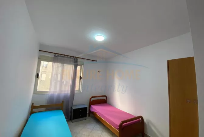 Shtepi me qera 2+1 ne Tirane - 450 Euro