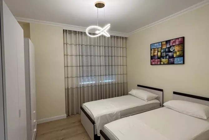 Shtepi me qera Apartament ne Tirane, 2+1, Mobilimi E mobiluar, Pagesa 1,300  Euro.