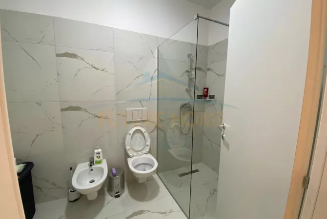 Shtepi me qera Apartament ne Tirane, 2+1, Mobilimi E mobiluar, Pagesa 800  Euro.