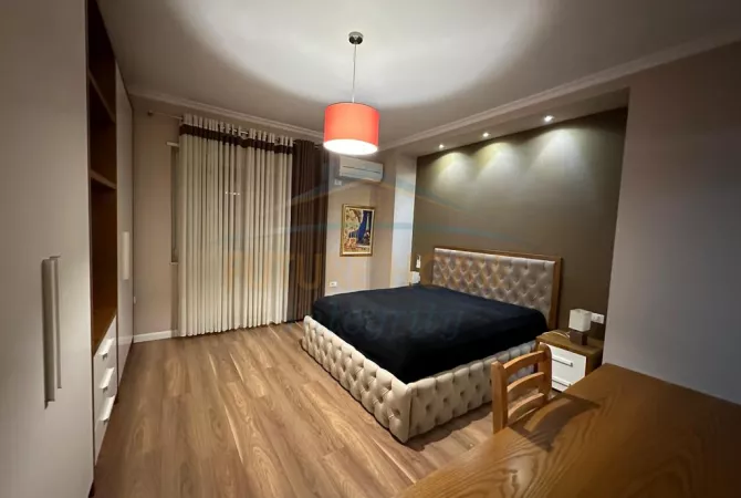 Shtepi me qera Apartament ne Tirane, 2+1, Mobilimi E mobiluar, Pagesa 600  Euro.