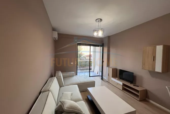 Shtepi me qera 1+1 ne Tirane - 50,000 Leke