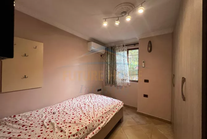 Shtepi me qera Apartament ne Tirane, 2+1, Mobilimi E mobiluar, Pagesa 500  Euro.