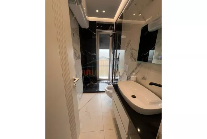 Apartment for sale in Tirana 3+1, Emty