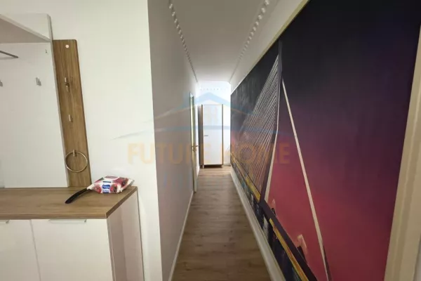 Shtepi ne shitje Apartament ne Tirane, 3+1, Mobilimi E mobiluar, Pagesa 195,000  Euro.