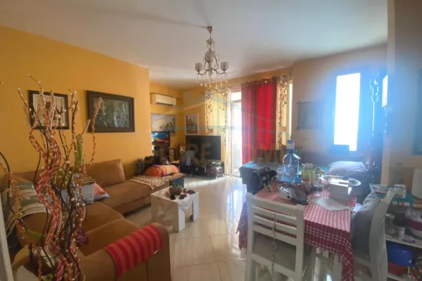 Shtepi ne shitje 1+1 ne Tirane - 155,000 Euro