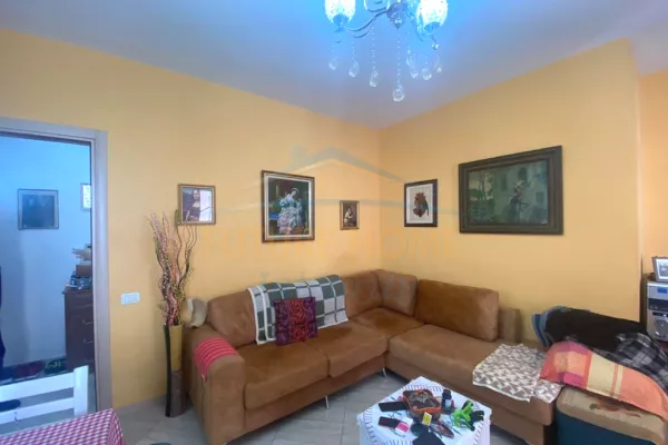 Shtepi ne shitje 1+1 ne Tirane - 155,000 Euro