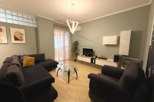 Shtepi ne shitje 2+1 ne Tirane - 235,000 Euro