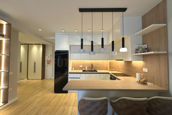 Shtepi ne shitje 2+1 ne Tirane - 135,000 Euro