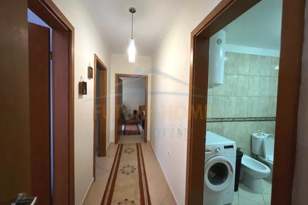 Shtepi ne shitje Apartament ne Tirane, 3+1, Mobilimi E mobiluar, Pagesa 220,000  Euro.