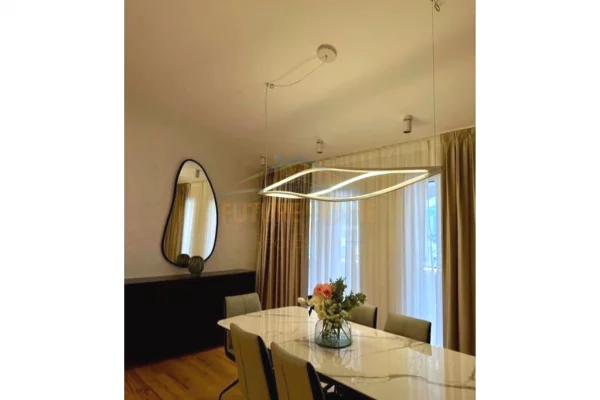 Shtepi ne shitje 3+1 ne Tirane - 680,000 Euro