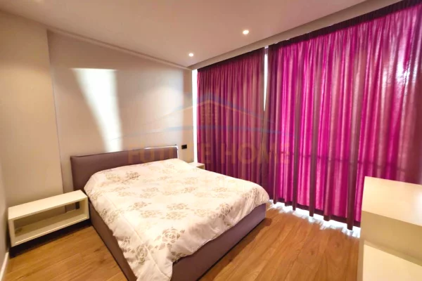 Shtepi ne shitje Vila Luksoze ne Durres, 4+1, Mobilimi E mobiluar, Pagesa 835,000  Euro.