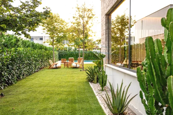 Shtepi ne shitje 4+1 ne Durres - 835,000 Euro