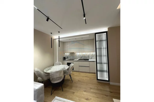 Shtepi ne shitje 2+1 ne Tirane - 315,000 Euro