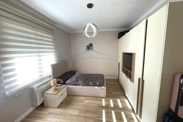 Shtepi ne shitje Apartament ne Tirane, 2+1, Mobilimi E mobiluar, Pagesa 285,000  Euro.