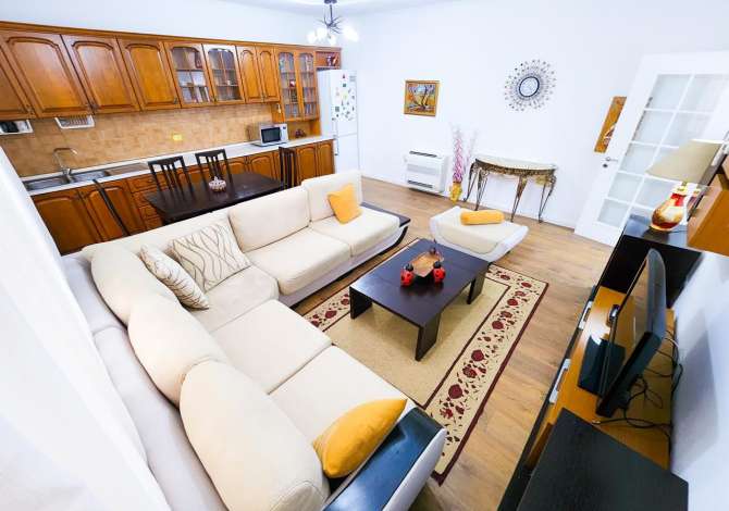 Shtepi me qera 2+1 ne Tirane - 800 Euro