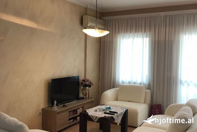 Shtepi ne shitje 2+1 ne Tirane - 215,000 Euro