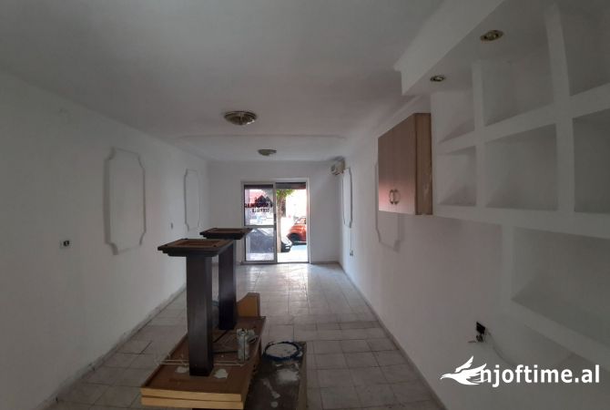 Ambient biznesi ne shitje 1+1 ne Tirane - 85,800 Euro