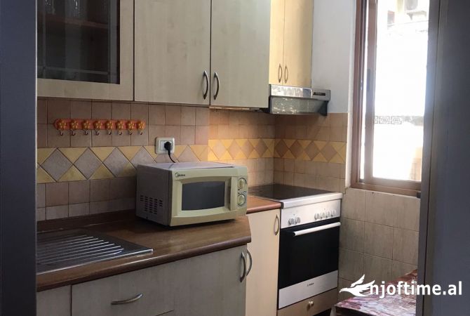 Shtepi ne shitje 1+1 ne Tirane - 128,000 Euro