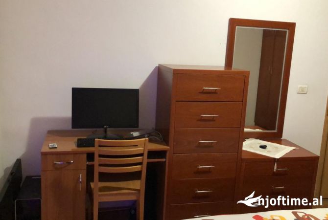 Shtepi me qera 1+1 ne Tirane - 350 Euro