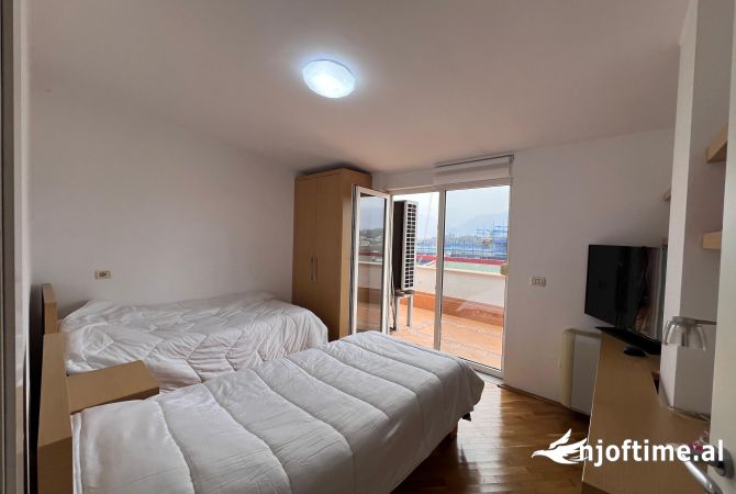 Shtepi me qera 2+1 ne Tirane - 800 Euro