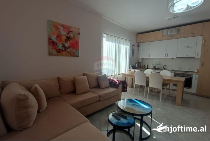 Shtepi me qera 1+1 ne Tirane - 380 Euro