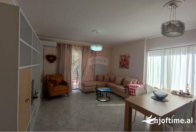 Shtepi me qera 1+1 ne Tirane - 380 Euro
