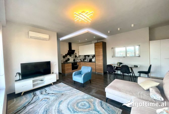 Shtepi me qera Apartament ne Tirane, 2+1, Mobilimi E mobiluar, Pagesa 1,000  Euro.