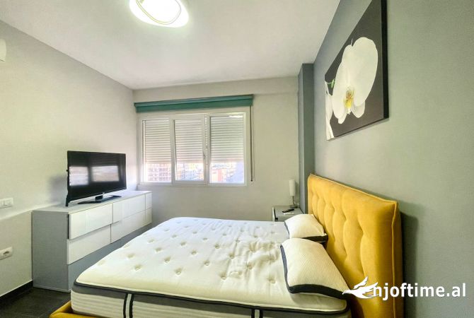 Shtepi me qera 2+1 ne Tirane - 1,000 Euro