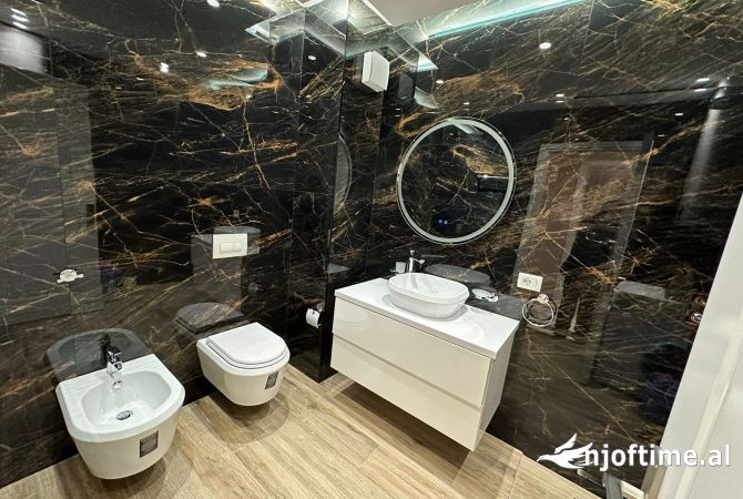 Shtepi me qera Apartament ne Tirane, 2+1, Mobilimi E mobiluar, Pagesa 1,200  Euro.