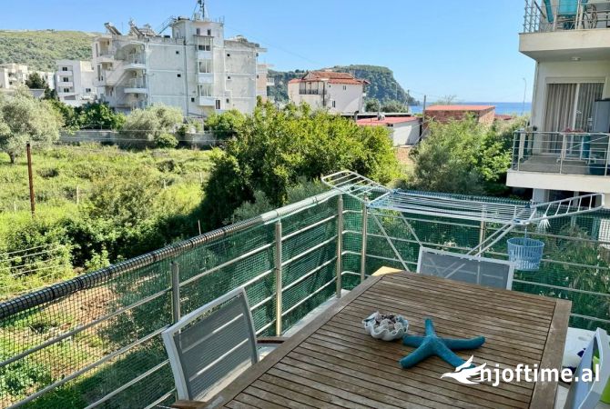 Shtepi ne shitje Apartament ne Himare, 1+1, Mobilimi E mobiluar, Pagesa 180,000  Euro.