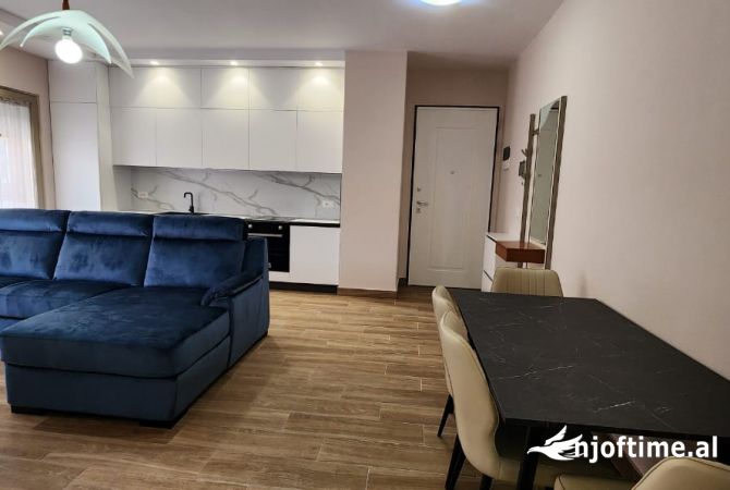 Shtepi me qera 1+1 ne Tirane - 750 Euro