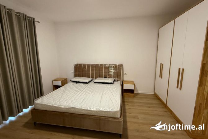 Shtepi me qera 3+1 ne Tirane - 900 Euro