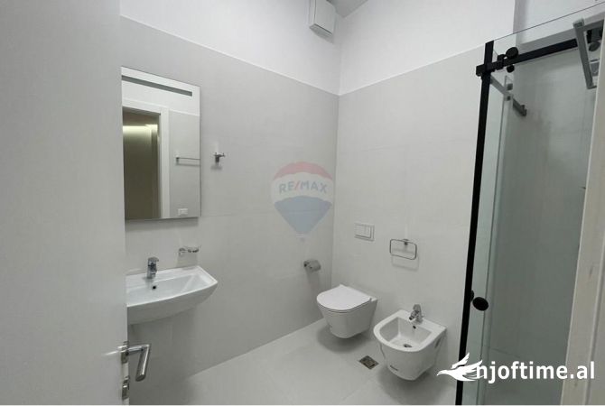 Shtepi me qera 1+1 ne Tirane - 800 Euro