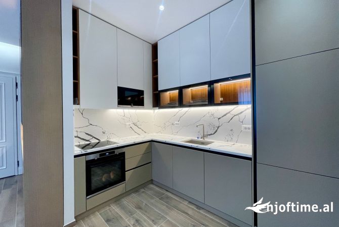 Shtepi me qera 2+1 ne Tirane - 1,300 Euro