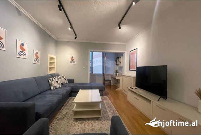 Shtepi me qera Apartament ne Tirane, 2+1, Mobilimi E mobiluar, Pagesa 750  Euro.