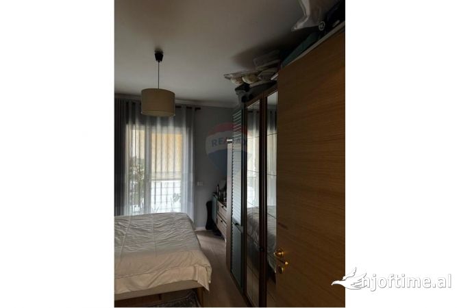Shtepi ne shitje Apartament ne Tirane, 1+1, Mobilimi E mobiluar, Pagesa 149,000  Euro.