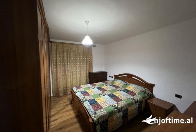 Shtepi me qera 2+1 ne Tirane - 500 Euro
