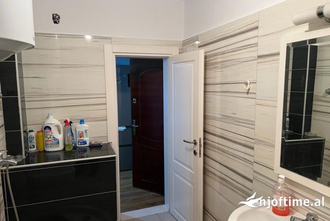 Shtepi me qera 2+1 ne Tirane - 500 Euro
