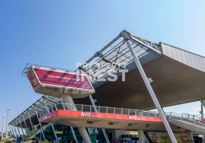 TOKE NE SHITJE, RINAS.