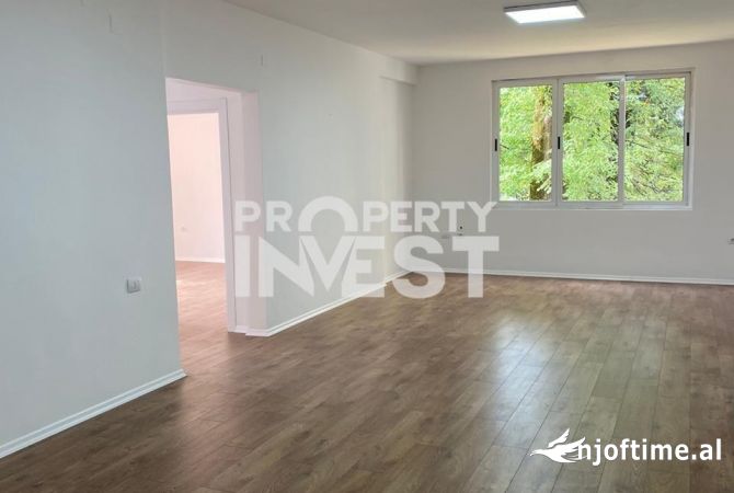 Ambient biznesi me qera 3+1 ne Tirane - 750 Euro