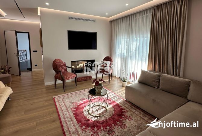 Shtepi me qera 3+1 ne Tirane - 2,500 Euro