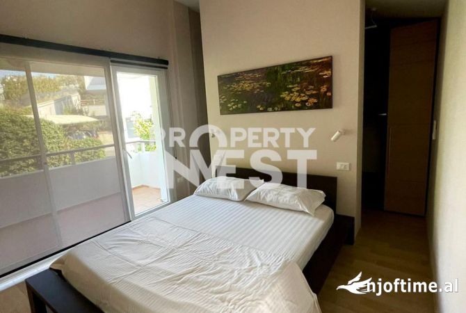 Shtepi ne shitje Apartament ne Tirane, 2+1, Mobilimi E mobiluar, Pagesa 370,000  Euro.