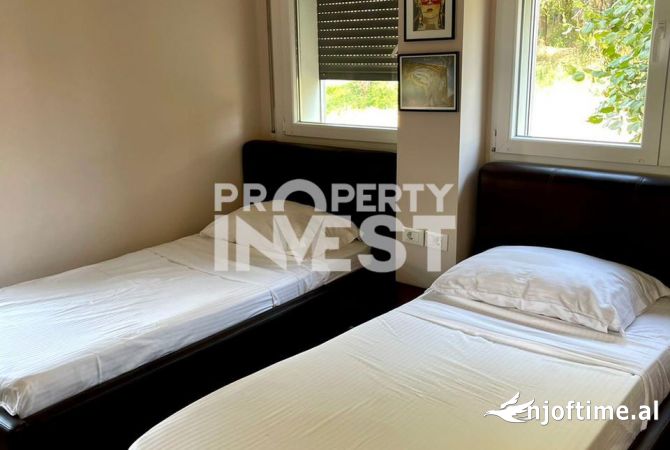 Shtepi ne shitje Apartament ne Tirane, 2+1, Mobilimi E mobiluar, Pagesa 370,000  Euro.