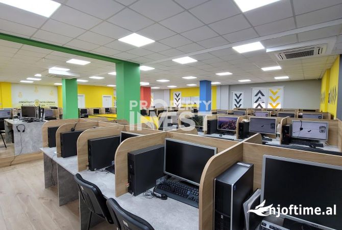 Ambient biznesi me qera 3+1 ne Tirane - 7,000 Euro