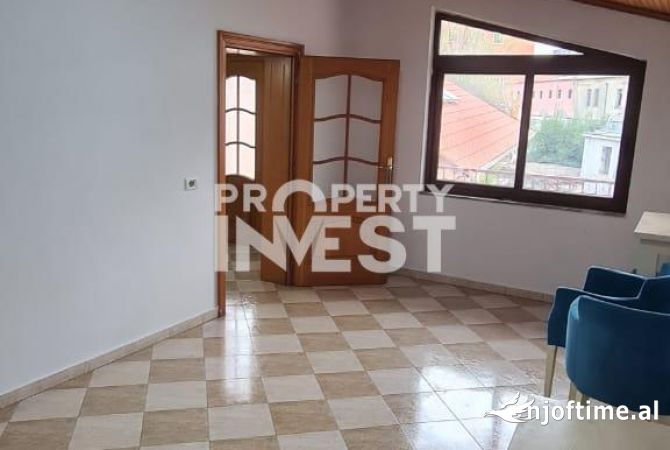 VILE ME QERA, RRUGA FORTUZI.