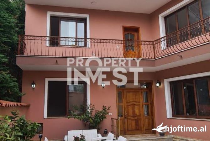 Ambient biznesi me qera 3+1 ne Tirane - 1,900 Euro