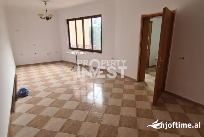 VILE ME QERA, RRUGA FORTUZI.